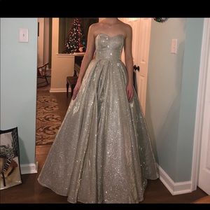 Sherri Hill Prom Dress